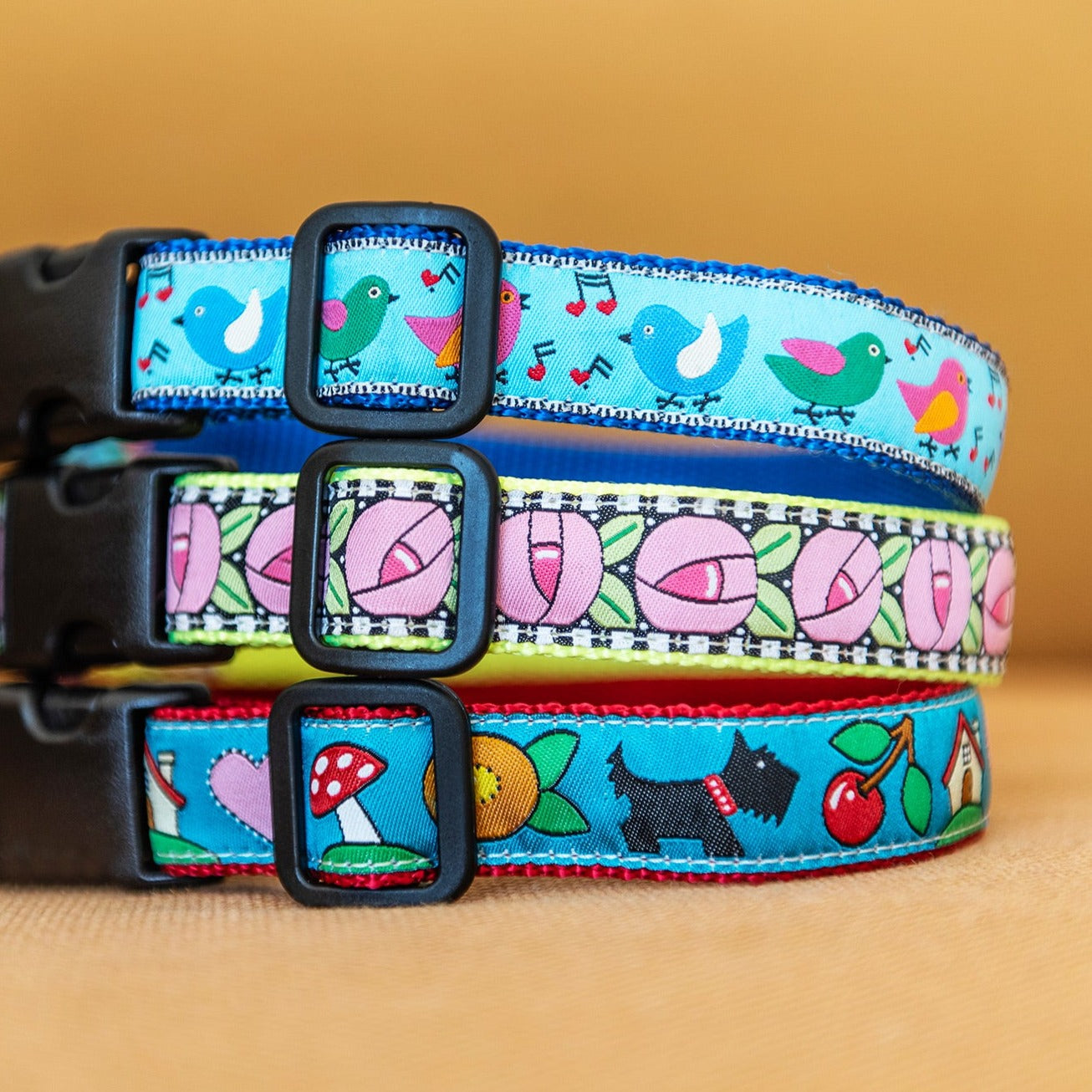 Cottage Rose Dog Collar
