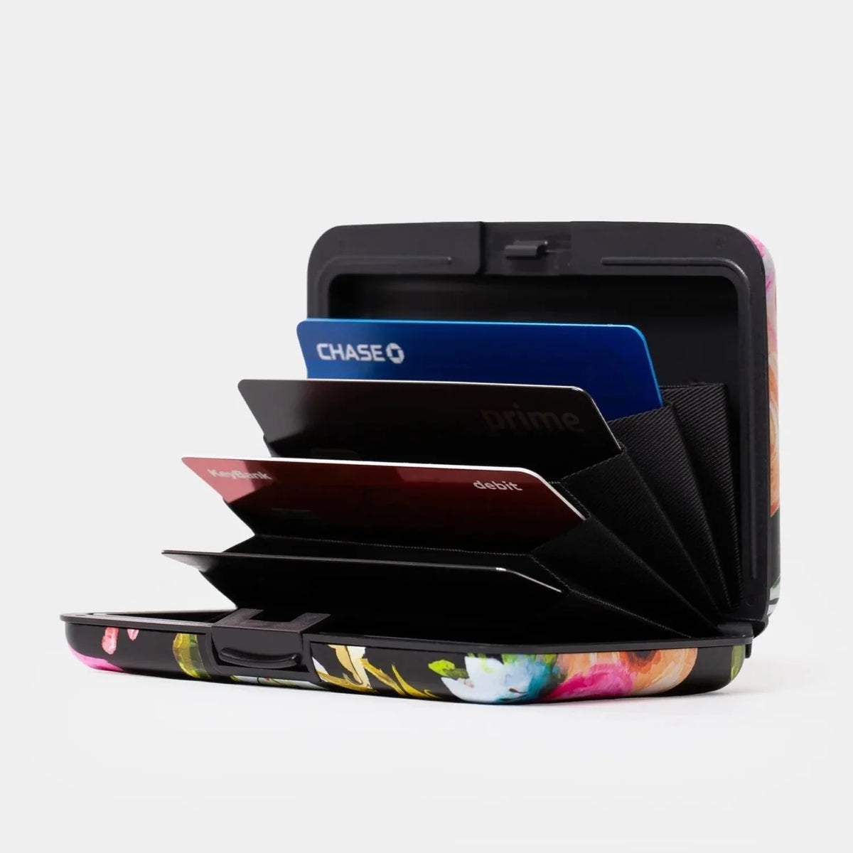 Simple Spring Toss Armored Wallet
