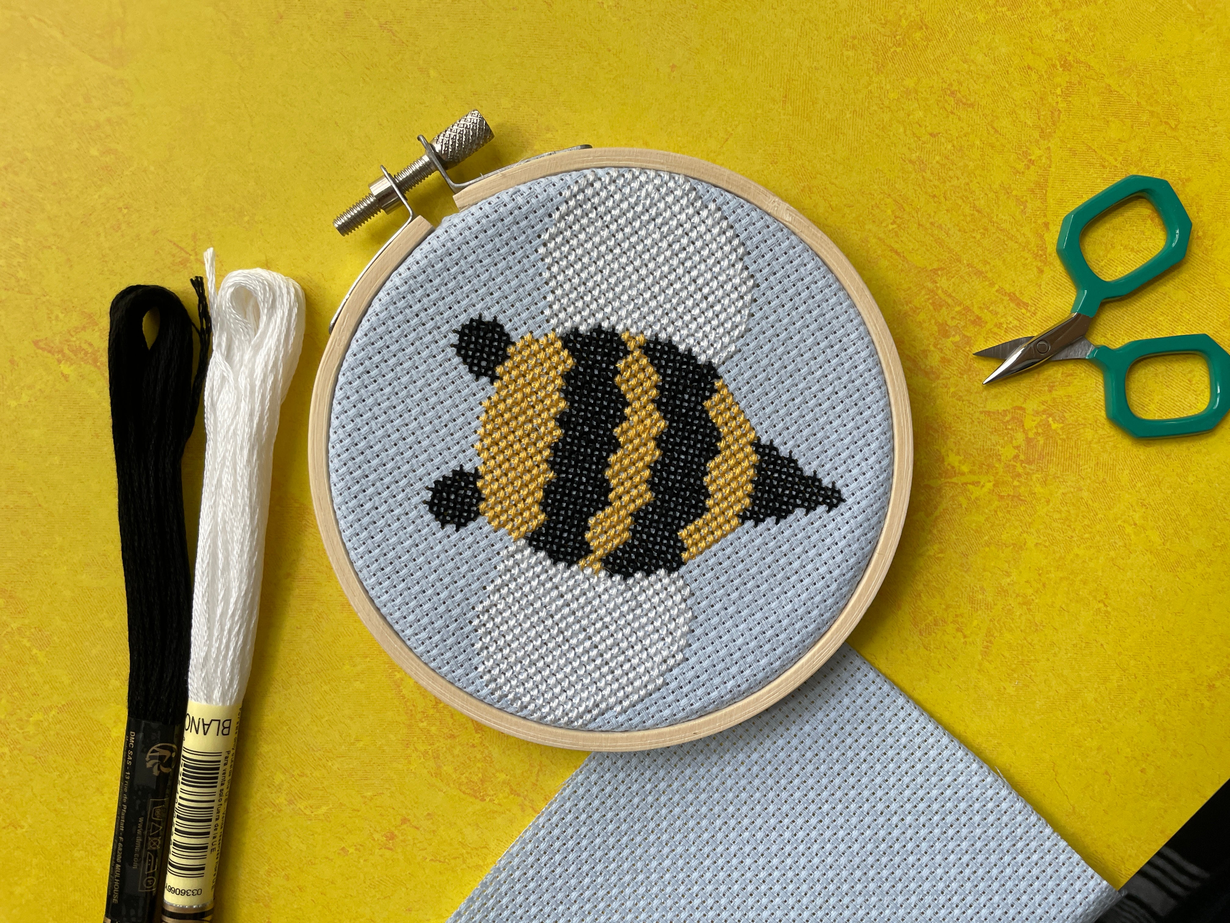 Busy Bee Cross Stitch Leaflet